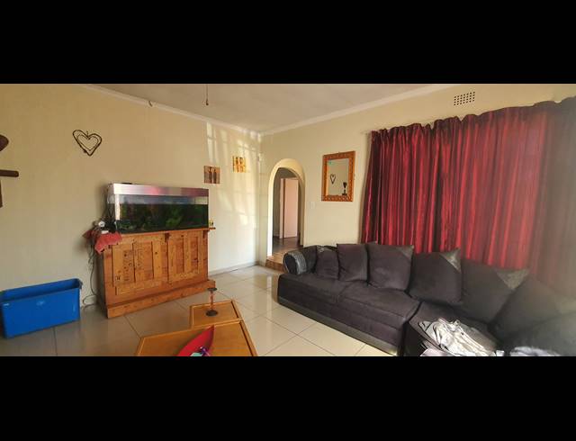 3 BEDROOM HOUSE FOR SALE IN BERGSIG